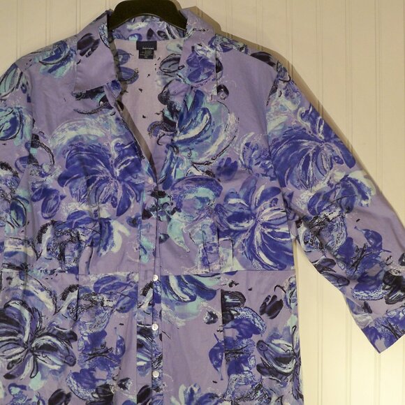 Basic Editions, Blue Floral Button Up Shirt, 2X - Picture 1 of 5